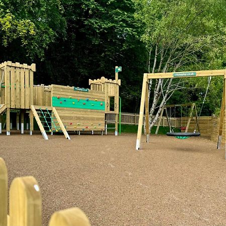 Conkers Lodge For 6 With Hot Tub & Secluded Decking - Spa Resort In Devon Chudleigh Kültér fotó
